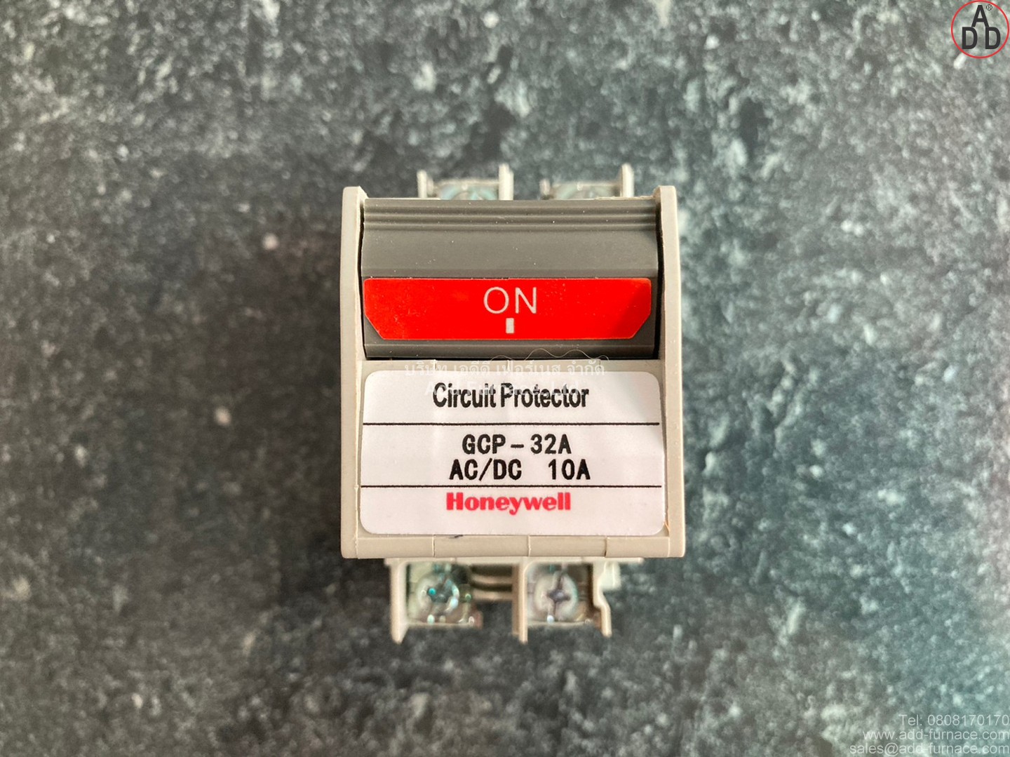 circuit-protector-model-gcp-32a (3)